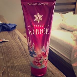 Bath and body works body lotion